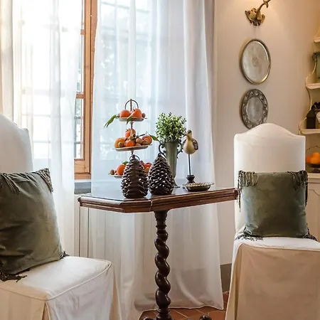 Lush Villa In Tuscan Countryside * Lucca